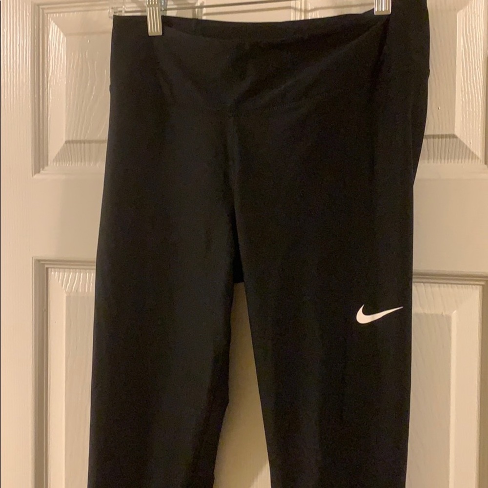 Nike dri-fit capris